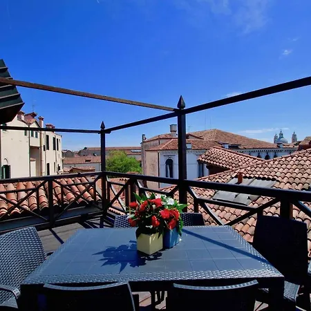 Ca Grimani Double Apartment: Private Terrace And Stunning View Apartament *