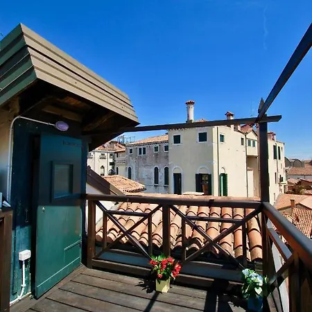 Apartament Ca Grimani Double Apartment: Private Terrace And Stunning View Wenecja