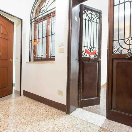 Ca Grimani Double Apartment: Private Terrace And Stunning View Velence